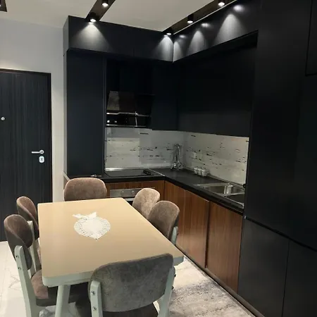 Apartamento Gjini *